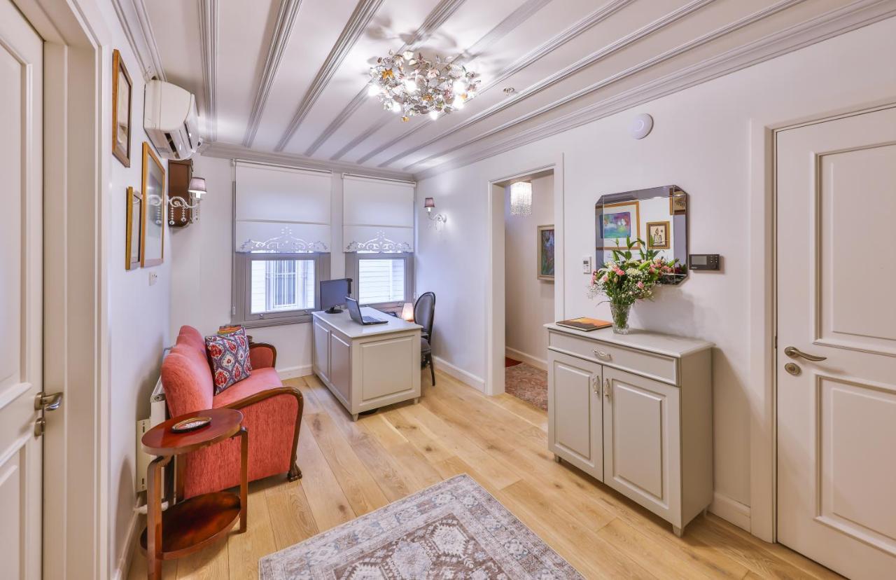 9 Doors Hotel (Adults Only) อิสตันบูล ภายนอก รูปภาพ