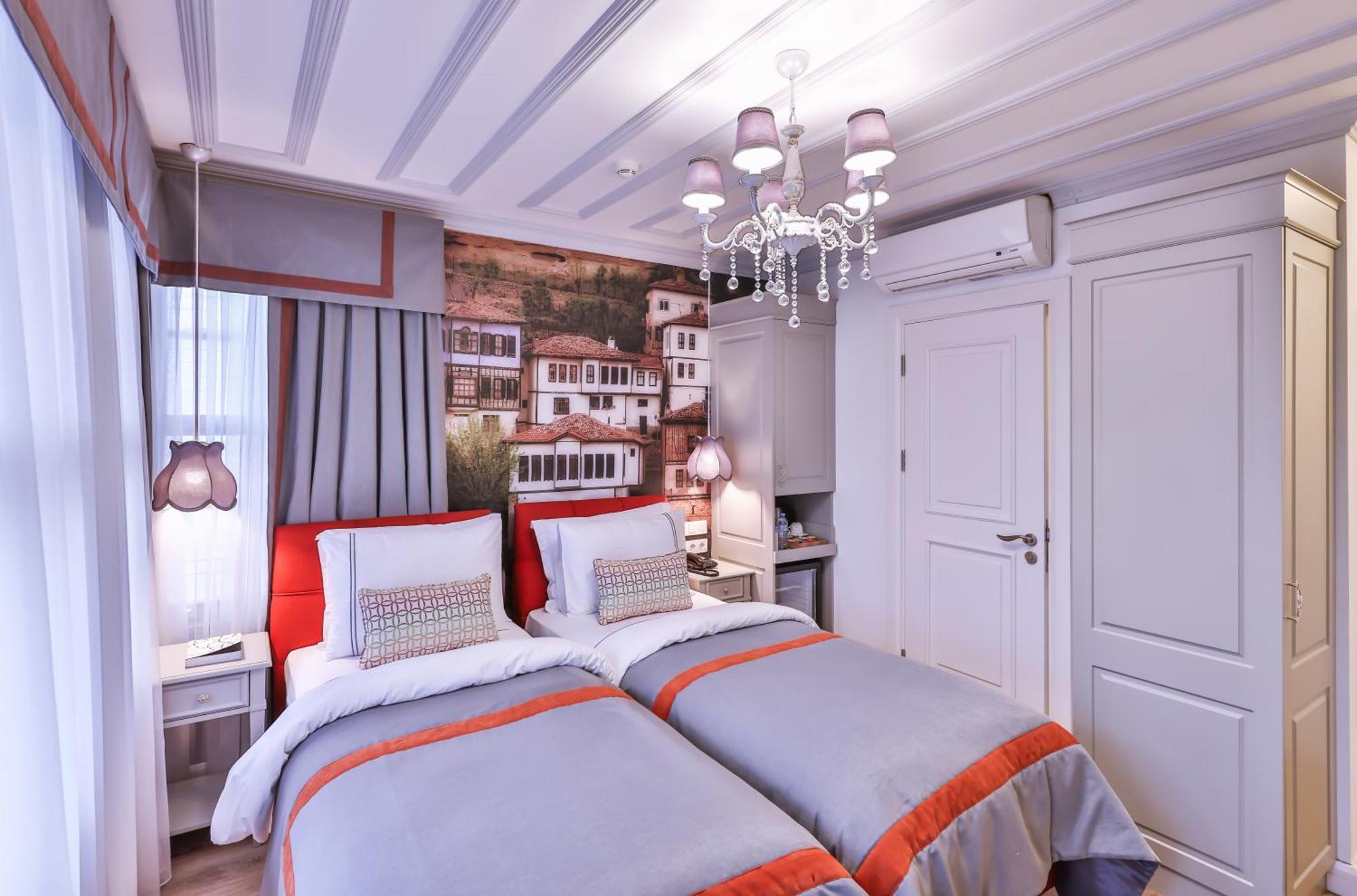 9 Doors Hotel (Adults Only) อิสตันบูล ภายนอก รูปภาพ